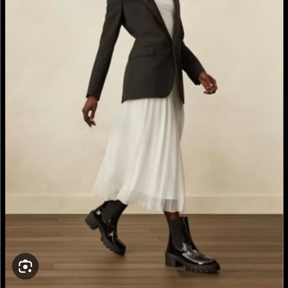 SW Soho Chelsea patent leather boots. - Picture 2 of 5